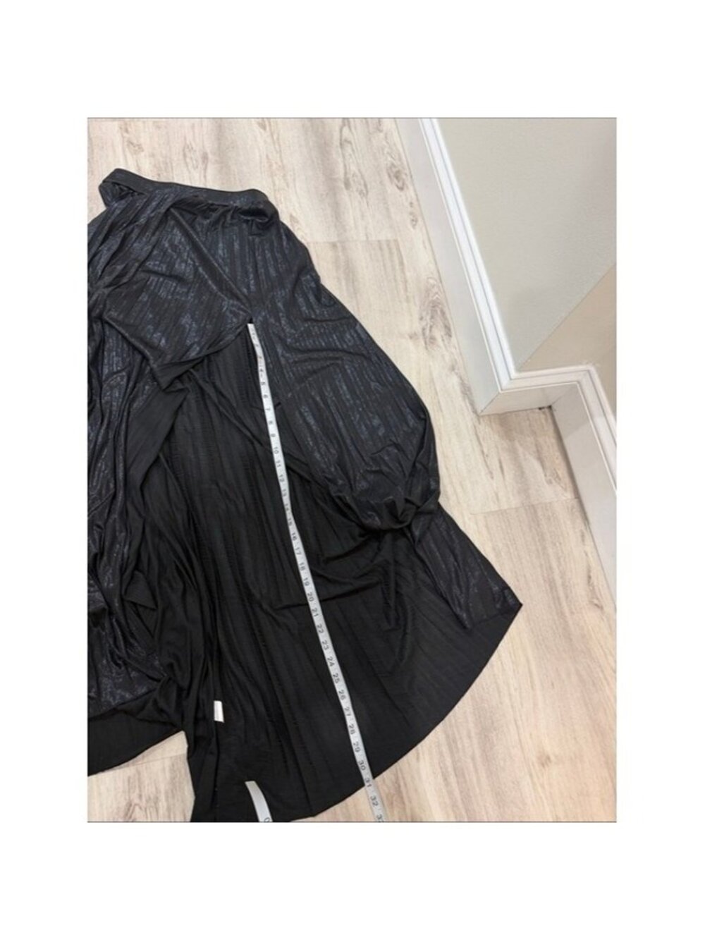 Black Pleated Maxi Skirt left slit size large - Picture 6 of 7